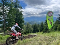 6a0ff078-479f-42b5-a753-7adda72b41fc