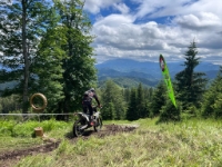 f9165e22-8d86-4a16-8c53-e913b77be431